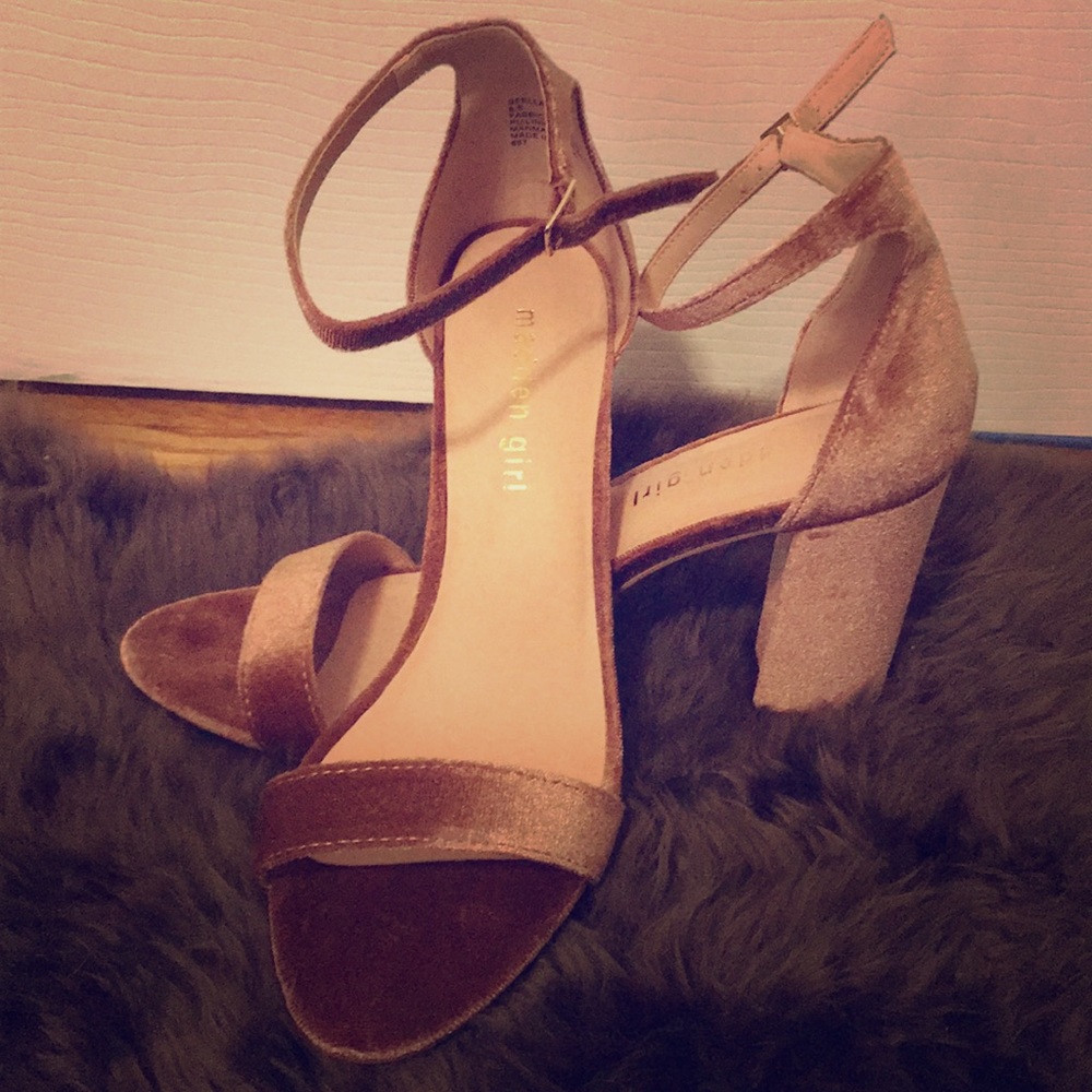 Dusty pink ankle strap sandals